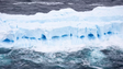 Imagem de Iceberg A-68A em possível rota de colisão com ilha está a partir-se