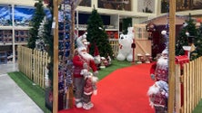 Imagem de Comércio tradicional preocupado com as vendas de natal (vídeo)
