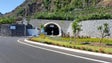 Imagem de Túnel da Madalena do Mar encerrado durante a noite