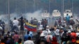 Venezuelanos enchem as ruas da Venezuela