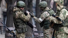 Imagem de Militares ucranianos em Mariupol vão lutar «até ao fim»
