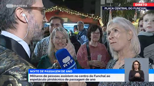 Imagem de Turistas e madeirenses na Placa Central (vídeo)