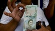 Portugueses continuam a fazer contas sobre a reconversão monetária na Venezuela