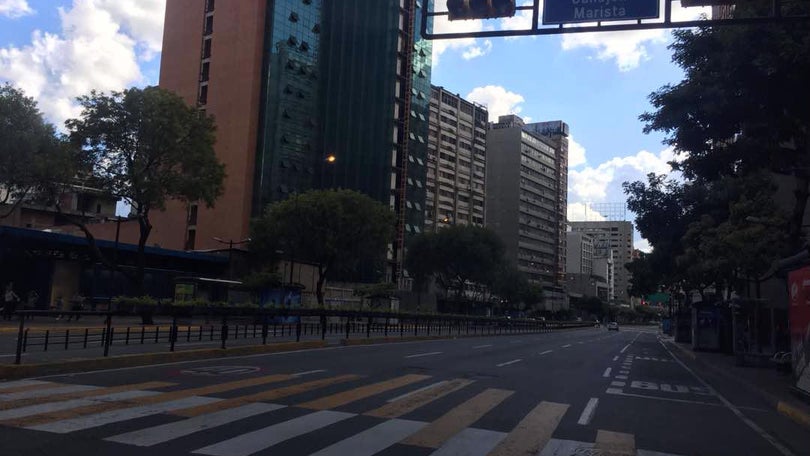 Greve geral esvazia ruas de Caracas