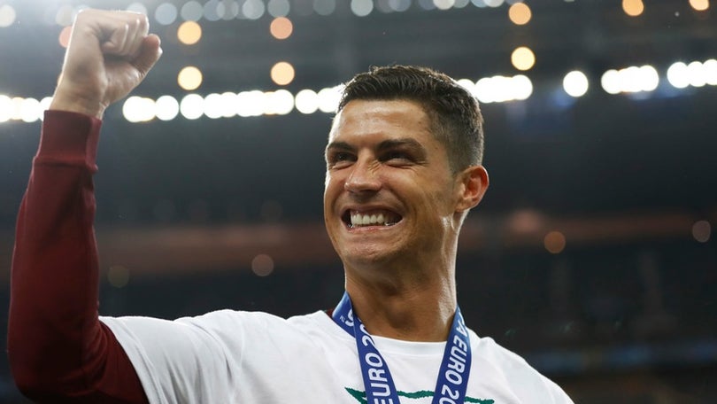 Imagem de Madeirense Cristiano Ronaldo conquistou a quarta Bola de Ouro da carreira