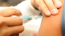 Imagem de Portugueses são os europeus que mais confiam nas vacinas