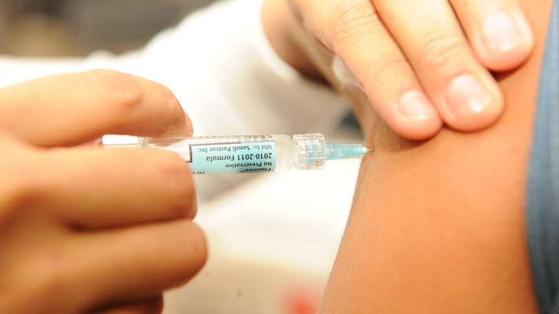 Imagem de Portugueses são os europeus que mais confiam nas vacinas