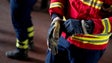 Imagem de Duas famílias realojadas após incêndio em habitação no Funchal