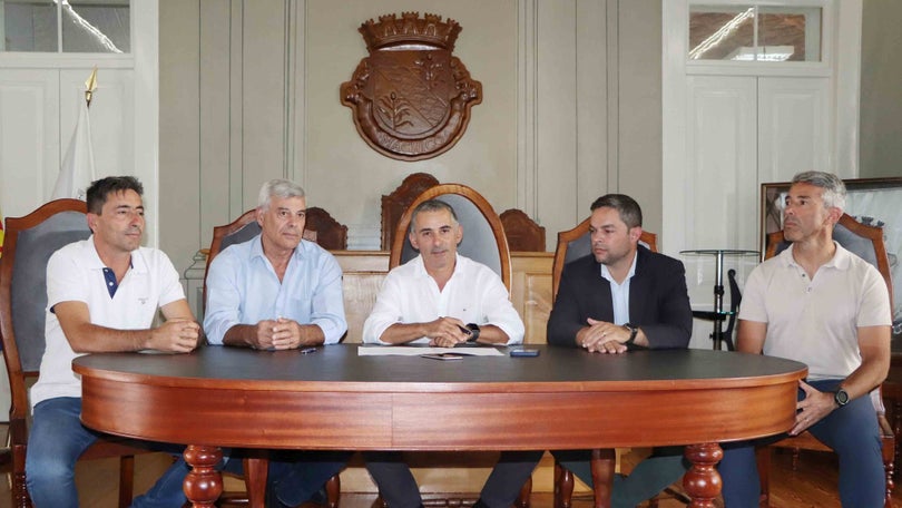 Imagem de Câmara de Machico assina protocolo de apoio financeiro de 100 mil euros à AD Machico