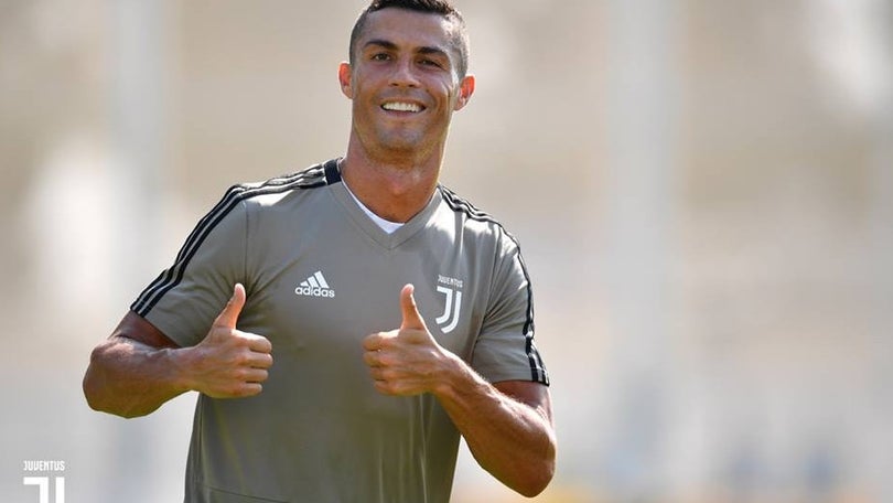 Ronaldo treina à margem para recuperar de “pequeno problema” muscular