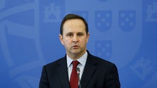 Imagem de PSD lamenta ausência de Medina e diz que ministro não pode continuar no Governo