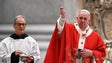 Papa cria nova comissão para refletir sobre ordenação de mulheres