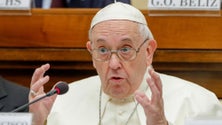Imagem de Papa expressa dor por vítimas dos tumultos