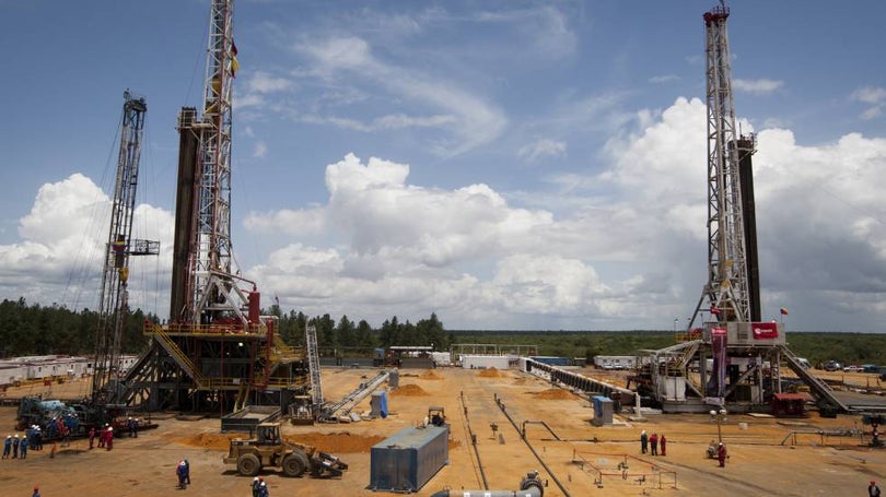 Angola e Venezuela acertam reforço da cooperação nos petróleos e diamantes