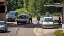 Imagem de Espanha nega novos controlos nas fronteiras terrestres
