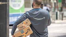 Imagem de Amazon reconhece que há trabalhadores forçados a urinar em garrafas
