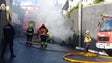 Incêndio num armazém mobilizou dezenas de elementos dos bombeiros (Vídeo)