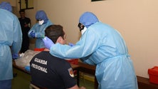 Imagem de Guardas prisionais testados à Covid-19