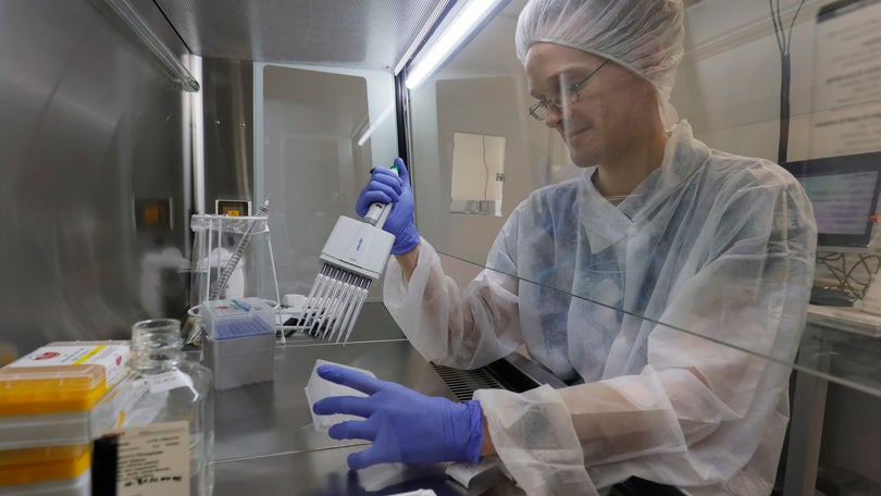 Imagem de Covid-19: Vírus já matou 517 mil pessoas e infetou mais de 10,7 milhões no mundo