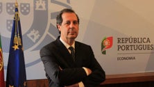 Imagem de Governo quer valorizar trabalho «mais bem remunerado»