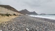 Imagem de Pedras cobrem areal do Porto Santo (vídeo)