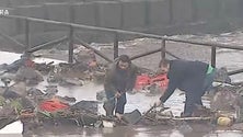 Imagem de Algumas localidades da costa norte continuam isoladas (vídeo)