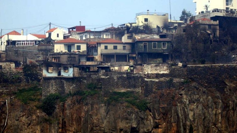 Imagem de Protocolos para reconstrução na Madeira assinados segunda-feira