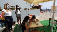 Imagem de Ribeira Brava tem biblioteca na praia (vídeo)