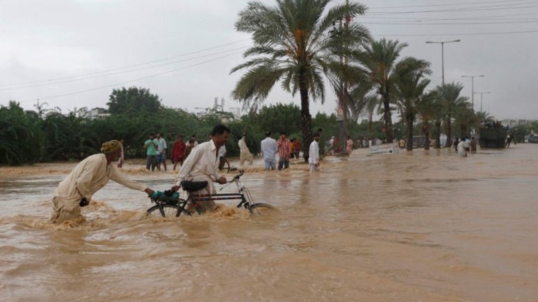 Chuvas fortes e inundações mataram pelo menos 58 pessoas no Paquistão