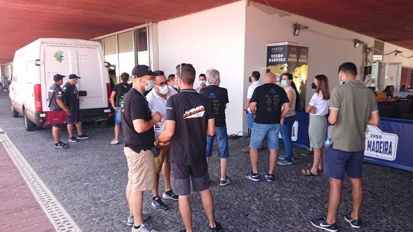 Imagem de Pilotos e equipas iniciam testagem ao covid-19