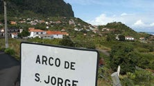 Imagem de Junta de freguesia do Arco de São Jorge leva compras e medicamentos a casa (Vídeo)