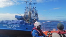 Imagem de Marinha coordena resgate de tripulante a bordo da embarcação «Baia do Funchal»