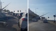 Imagem de Componente eólico condiciona trânsito à entrada do túnel da Madalena do Mar