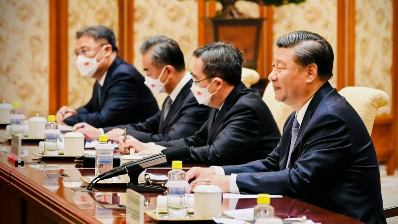 Imagem de Presidentes dos EUA e da China falam ao telefone na quinta-feira