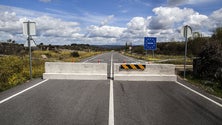 Imagem de Autarcas espanhóis de Badajoz querem encerrar postos fronteiriços com Portugal