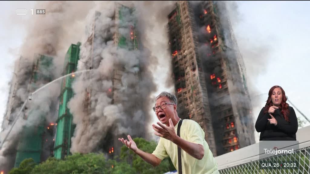Imagem de Incêndio destruiu vários arranha-céus em Hong Kong