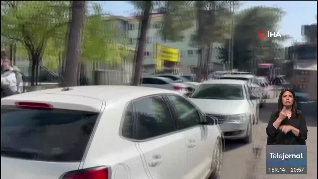 Pelo menos 16 feridos em tiroteio numa escola na Turquia