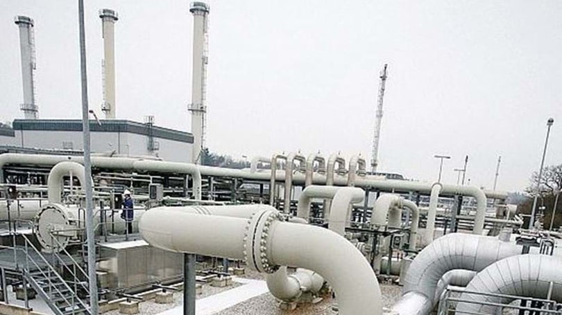 Rússia garante gás natural à Sérvia