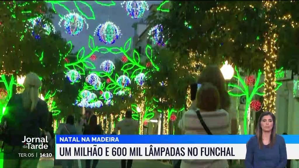 Funchal já está iluminado para a quadra festiva