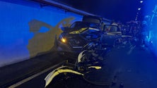 Imagem de Acidente com duas viaturas no Túnel Porto Cruz/Maroços