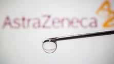 Imagem de Vacina da Astrazeneca suspensa para grupos etários mais jovens (Vídeo)