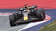 Sexta pole position da época para Max Verstappen