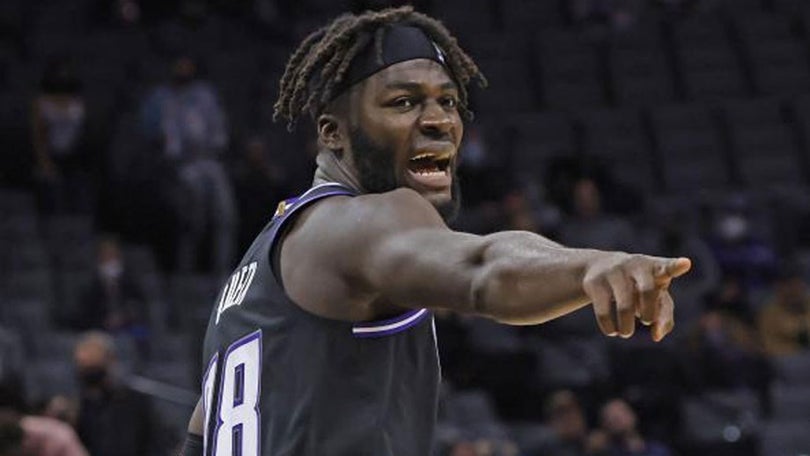 Imagem de Neemias Queta marca 19 pontos no triunfo dos Stockton Kings