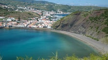 Imagem de Primeiro banho do ano na mítica praia do Porto Pim (Vídeo9