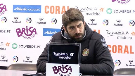 Imagem de Treinador do Nacional quer uma equipa «inteligente em Guimarães»