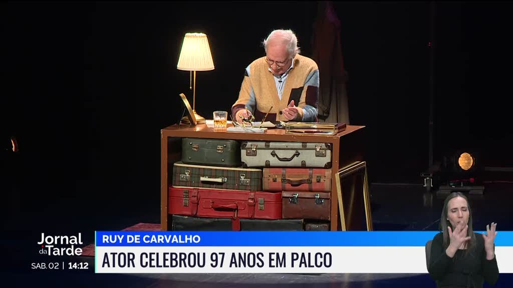 Ruy de Carvalho celebrou 97 anos em palco