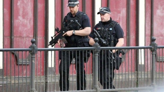 Reino Unido sobe nível de alerta para terrorismo
