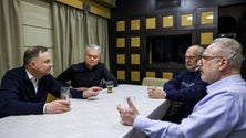 Imagem de Presidentes da Polónia, Lituânia, Letónia e Estónia a caminho de Kiev