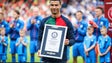Imagem de Ronaldo é o primeiro da história do futebol a atingir 200 internacionalizações (vídeo)
