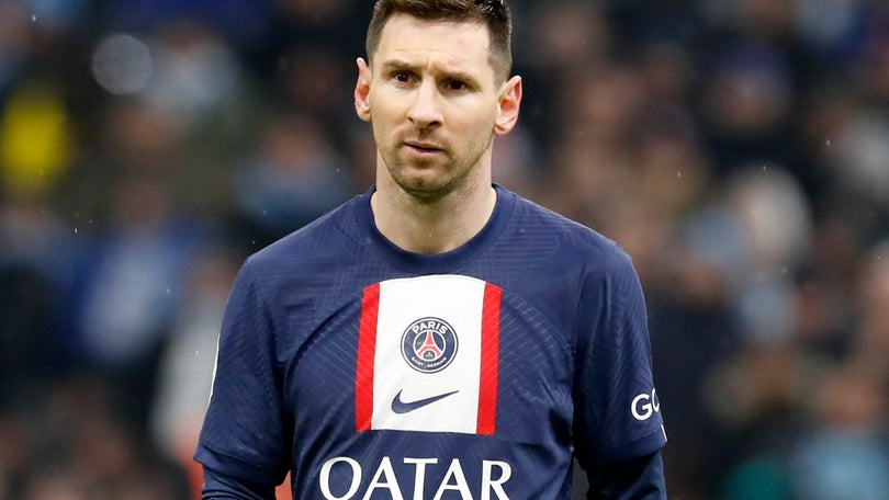 Messi favorito a uma sétima eleição como melhor jogador do ano da FIFA